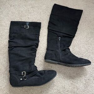 🦋SO black boots🦋